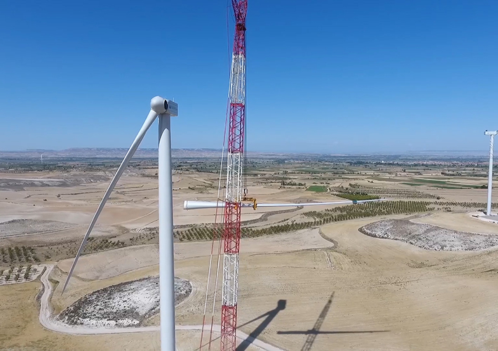 Foto Iberdrola inicia la instalación de los aerogeneradores en el parque eólico El Pradillo.